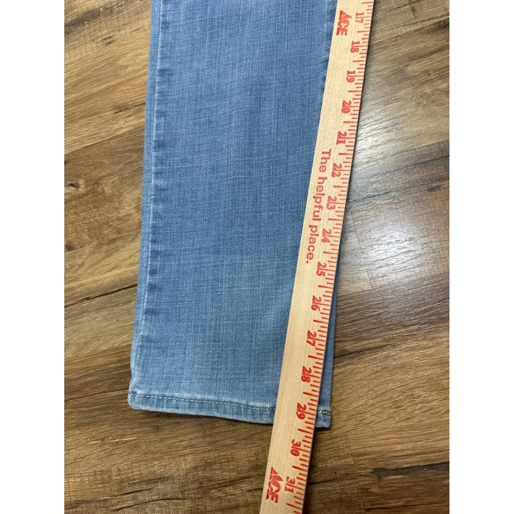 Levis 311 Shaping Skinny Jeans Womens‎ 33 Light Wash Blue Denim Stretch